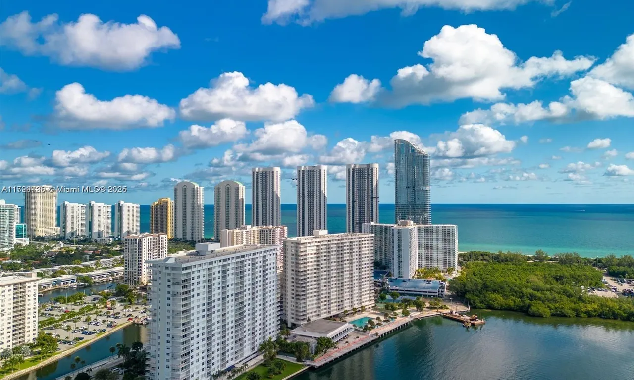 300 Bayview Dr # 1503, Sunny Isles Beach FL 33160