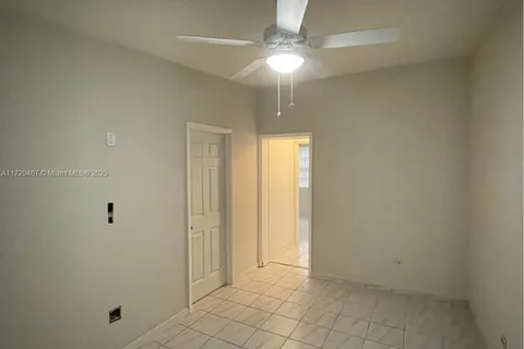 405 NW 133rd St # 405, North Miami FL 33168