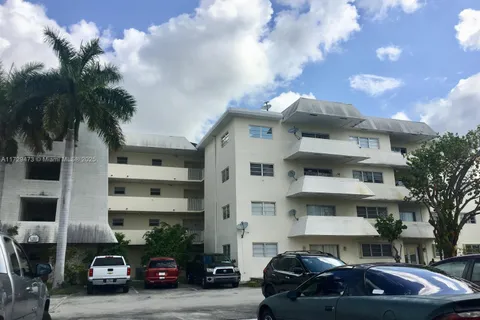 7410 SW 82ND, ST # K411, Miami FL 33143