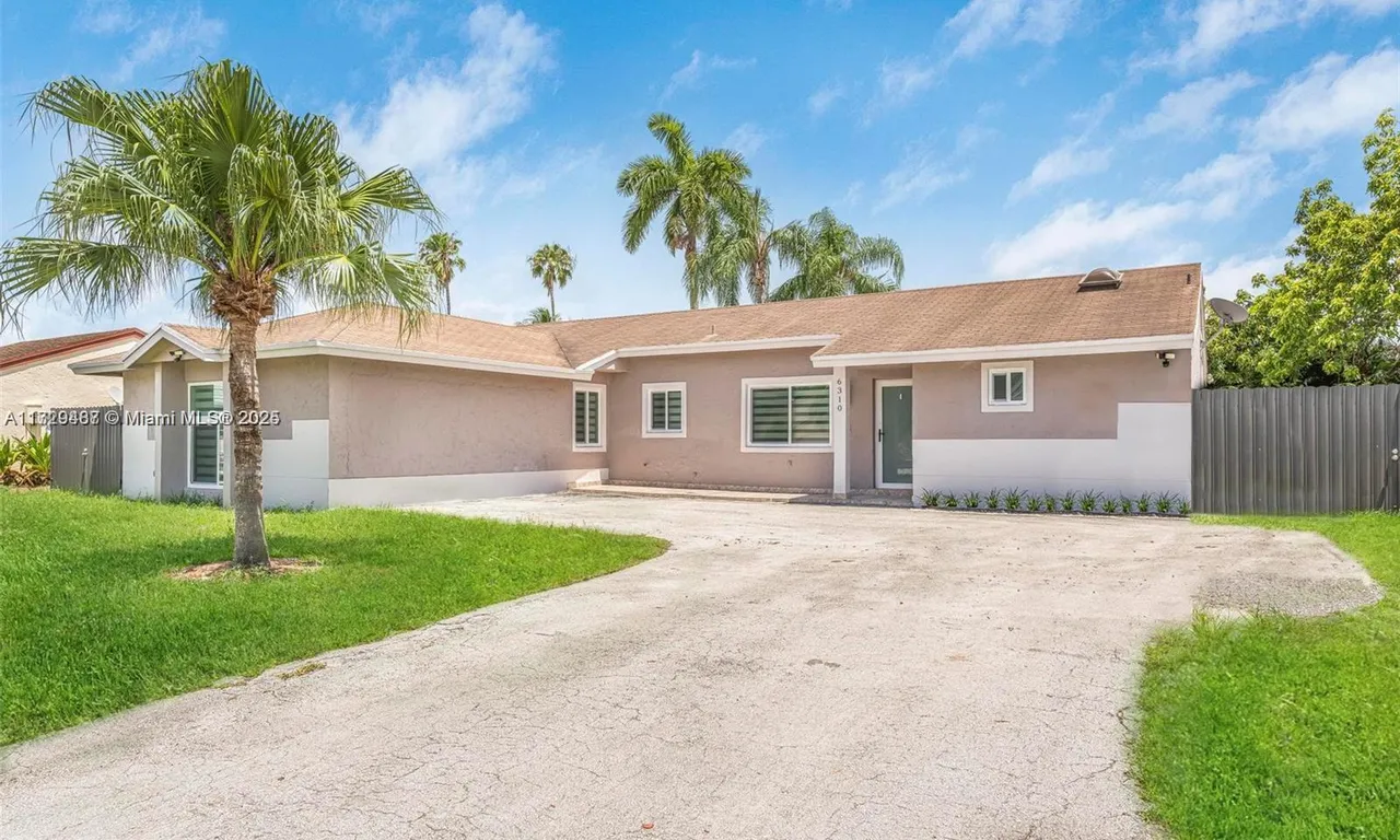 6310 NW 199th St, Hialeah FL 33015