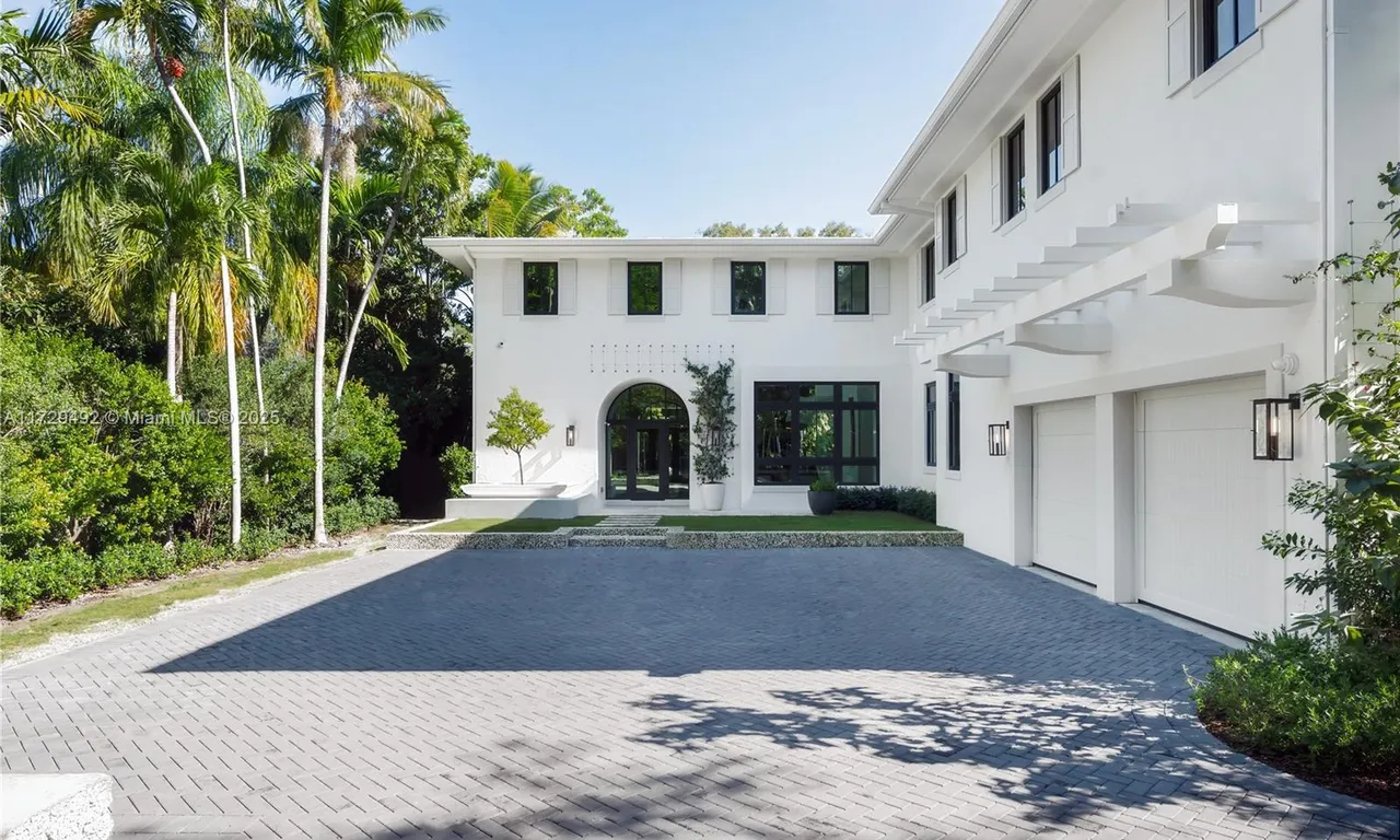 3701-11 Park Avenue, Coconut Grove FL 33133