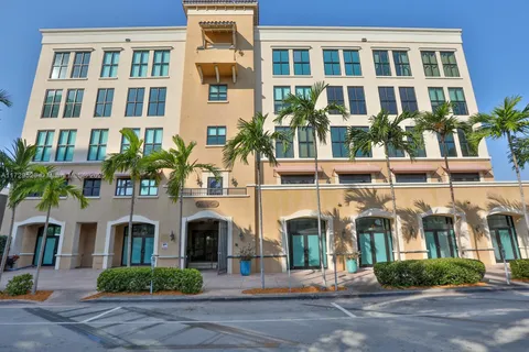 814 Ponce De Leon Blvd # 518, Coral Gables FL 33134