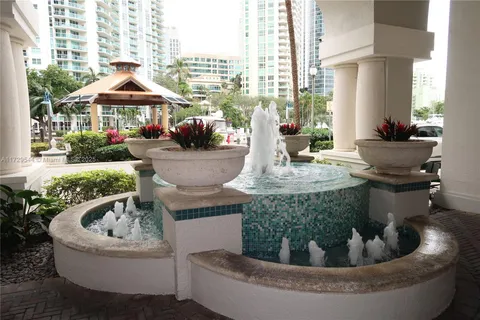 511 SE 5th Ave # 2311, Fort Lauderdale FL 33301