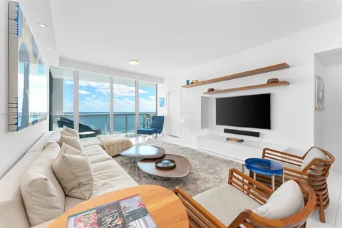 6899 Collins Ave # 1602, Miami Beach FL 33141