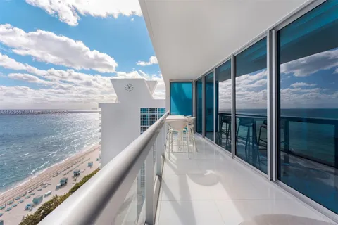 6899 Collins Ave # 1602, Miami Beach FL 33141