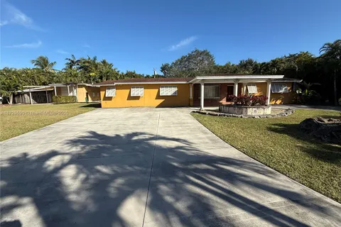 11845 SW 97th Ave, Miami FL 33176