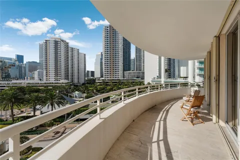 888 Brickell Key Dr # 703, Miami FL 33131