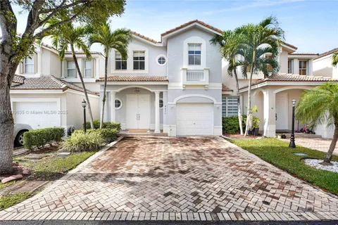 4872 NW 107th Pl, Doral FL 33178