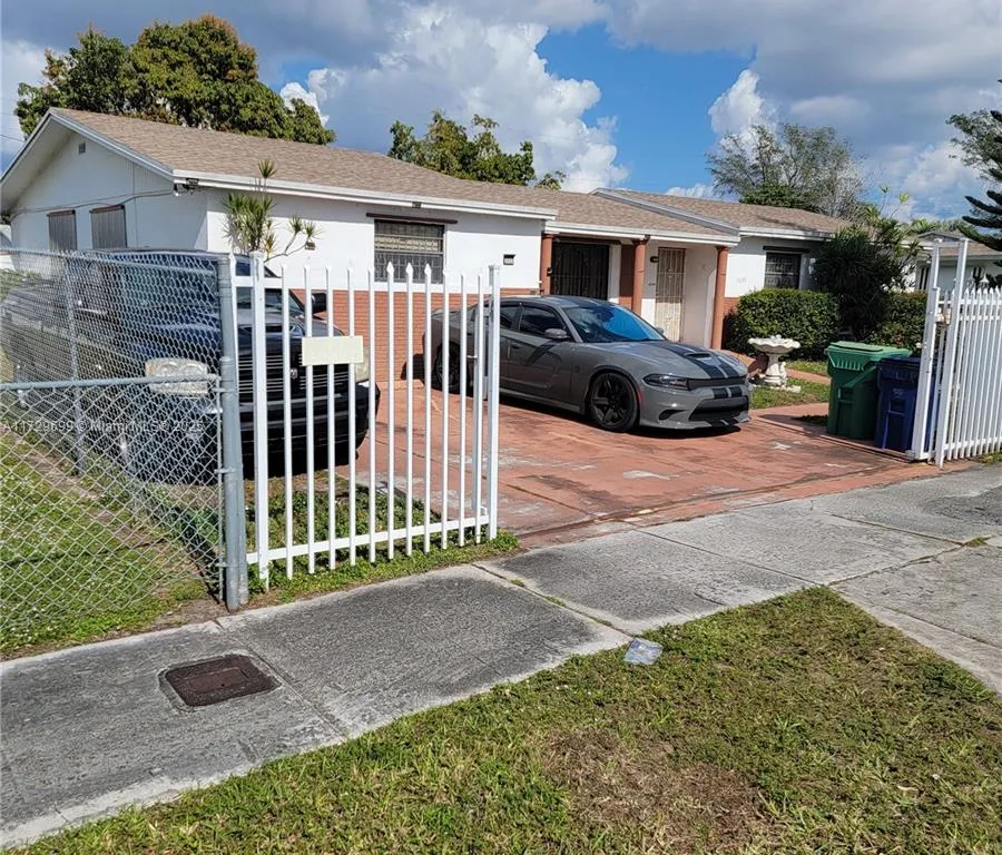 3035 NW 205TH, Miami Gardens FL 33056