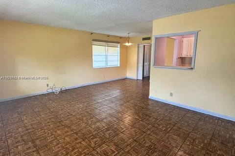 41 Salisbury B # 41, West Palm Beach FL 33417