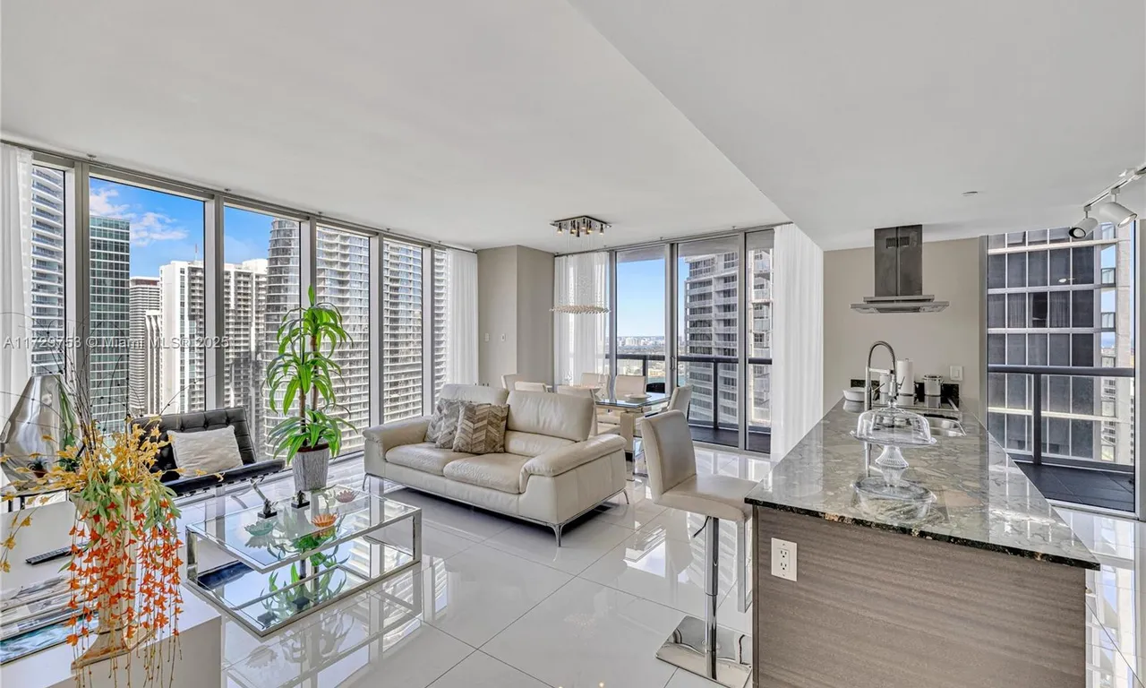 485 Brickell Ave # 3702, Miami FL 33131