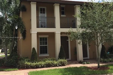 1101 SW 147th Ter # 1101, Pembroke Pines FL 33027