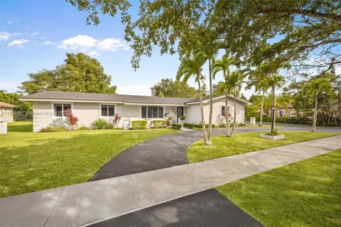 17243 SW 87th Ave, Palmetto Bay FL 33157