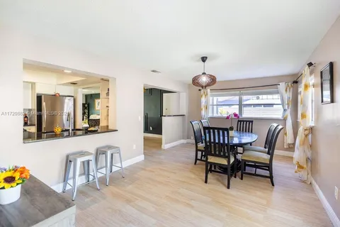 1762 N 16th Ave N, Lake Worth FL 33460
