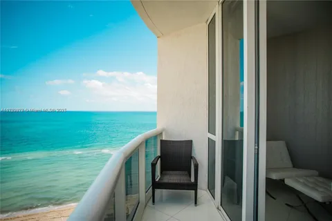 15811 Collins Ave # 1404, Sunny Isles Beach FL 33160