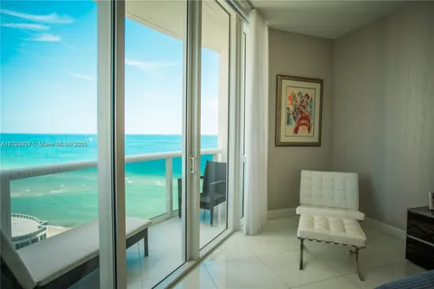 15811 Collins Ave # 1404, Sunny Isles Beach FL 33160