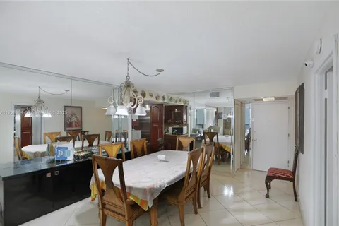 6039 Collins Ave # 607, Miami Beach FL 33140