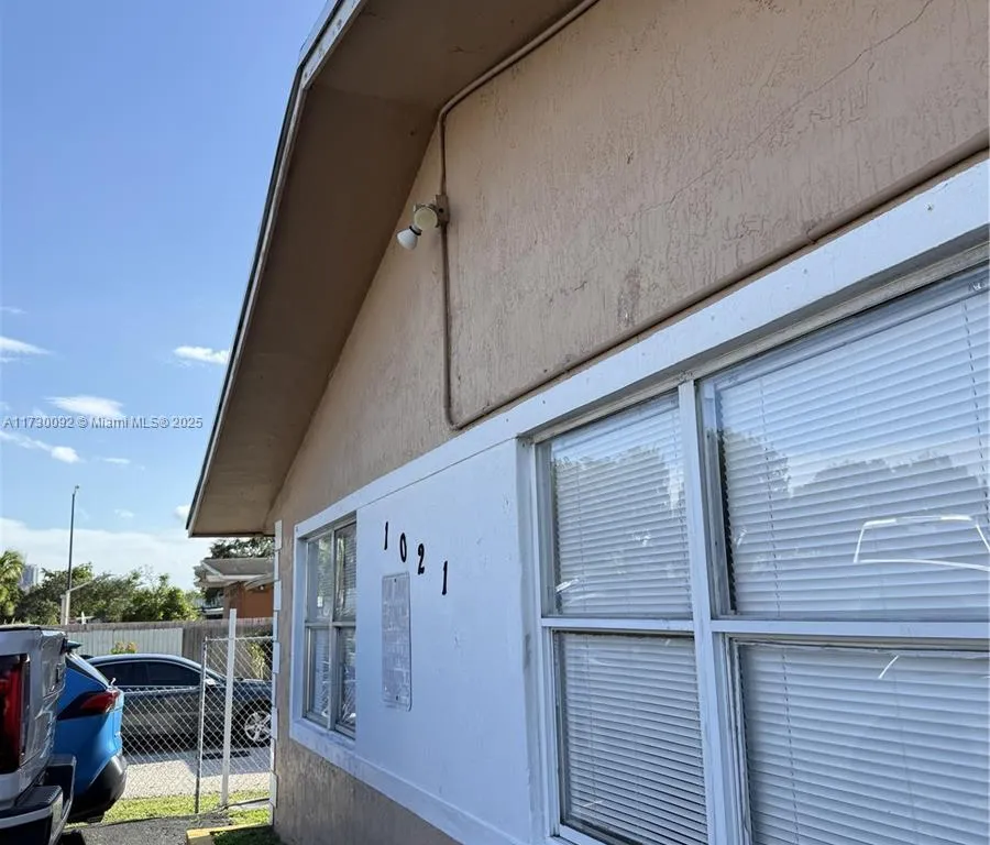 1021 NW 3rd Ave, Fort Lauderdale FL 33311