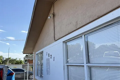1021 NW 3rd Ave, Fort Lauderdale FL 33311