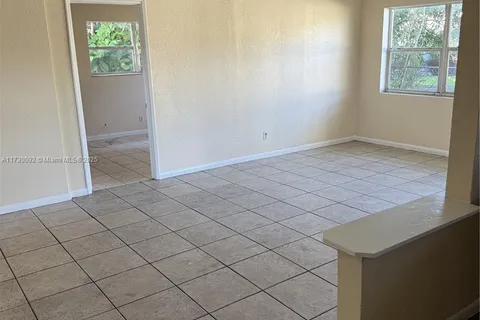 1021 NW 3rd Ave, Fort Lauderdale FL 33311