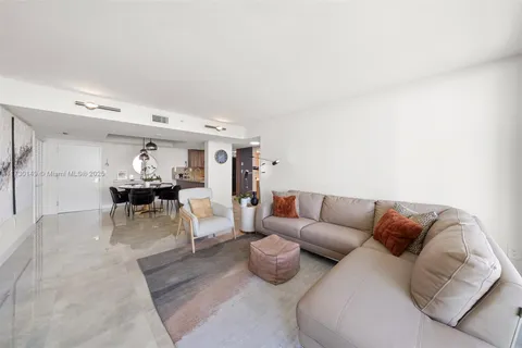 650 West Ave # 1004, Miami Beach FL 33139