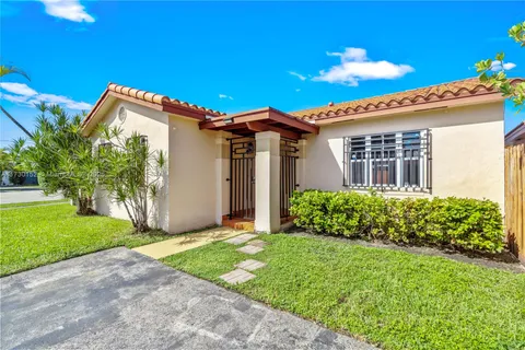 1750 SW 137th Pl, Miami FL 33175