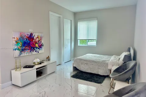 10410 NW 67th St, Doral FL 33178