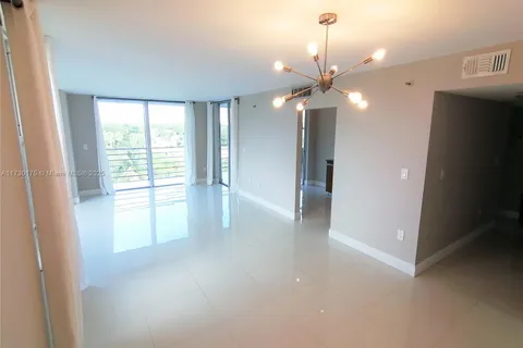 17890 W Dixie Hwy 518 Hwy # 518, North Miami Beach FL 33160