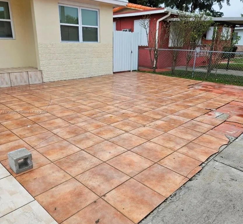 974 SE 1st Pl # 1A, Hialeah FL 33010