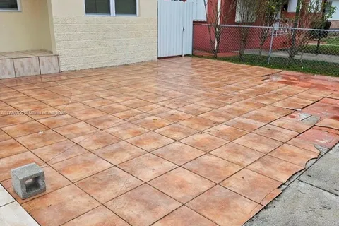 974 SE 1st Pl # 1A, Hialeah FL 33010