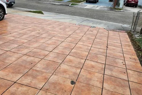 974 SE 1st Pl # 1A, Hialeah FL 33010