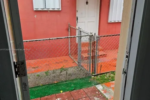 974 SE 1st Pl # 1A, Hialeah FL 33010