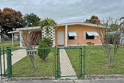 3325 NW 80th St, Miami FL 33147