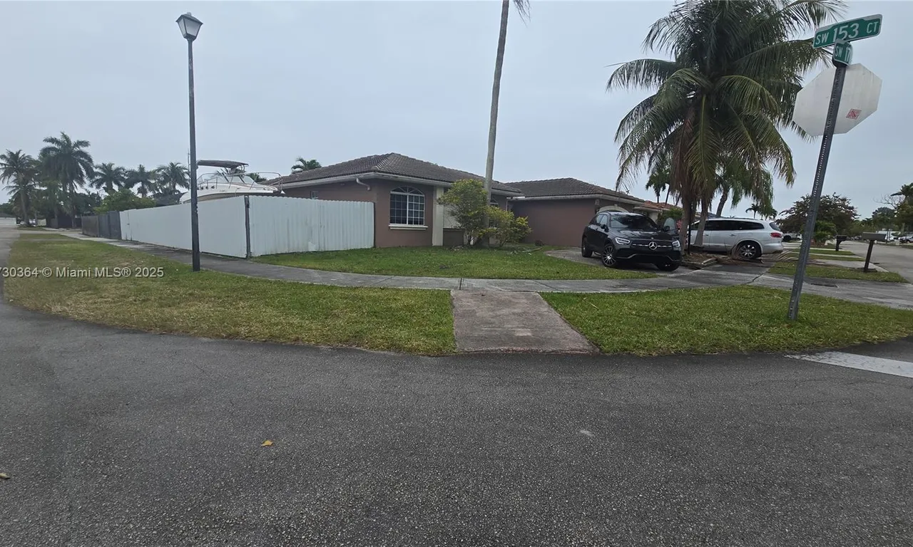 15355 SW 171st St, Miami FL 33187