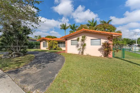 6701 SW 48th St, Miami FL 33155