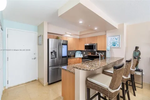 6917 Collins Ave # 405, Miami Beach FL 33141