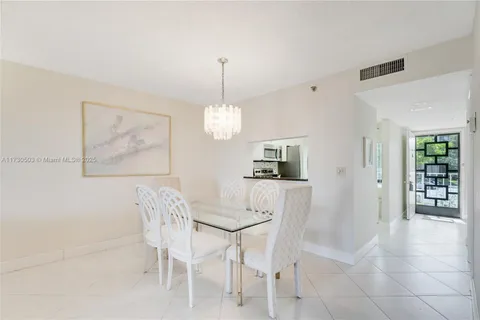 7260 Kinghurst Dr # 205, Delray Beach FL 33446