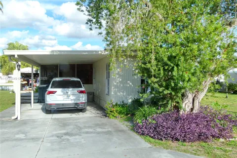 1121 6th Street, Bulkhead Ridge FL 34974