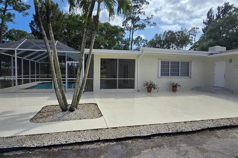 6500 SW 82nd Ave, Miami FL 33143