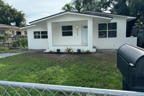 4725 NW 16th Ave, Miami FL 33142