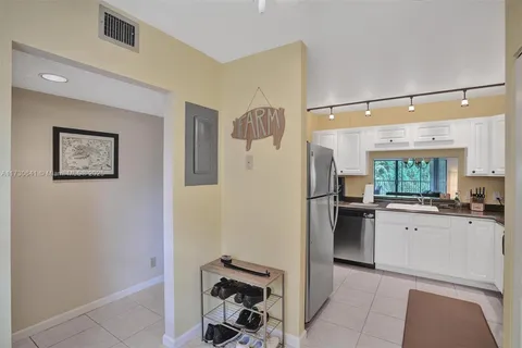 1786 Hammock Blvd # 218, Coconut Creek FL 33063