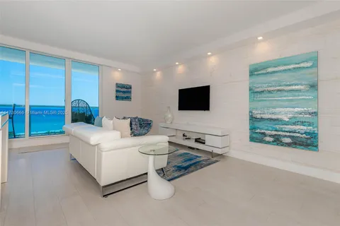 2301 Collins Ave # 941, Miami Beach FL 33139