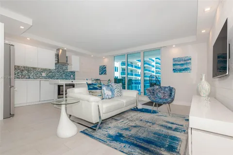 2301 Collins Ave # 941, Miami Beach FL 33139