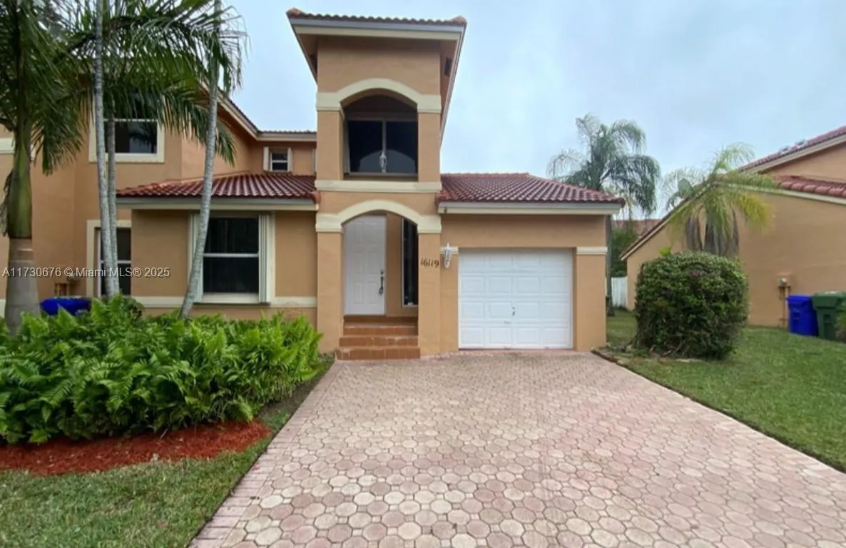 16119 NW 21st St, Pembroke Pines FL 33028