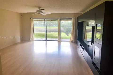 125 S Laurel Dr # 506, Margate FL 33063