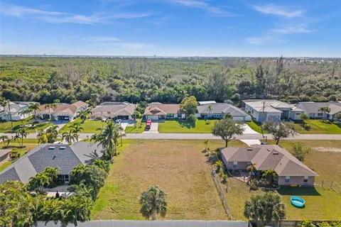 2133 coral point dr, Cape Coral FL 33990