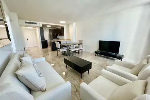 100 Lincoln Rd # 722, Miami Beach FL 33139