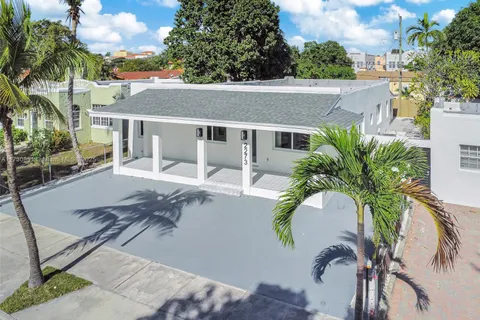 2273 SW 5 St, Miami FL 33135