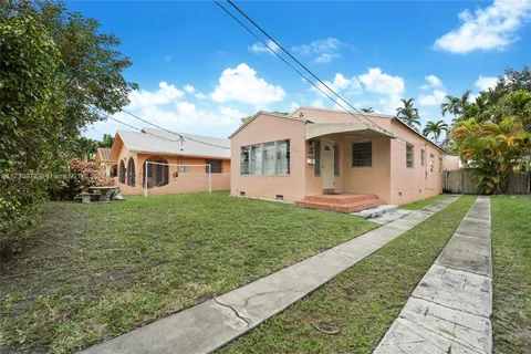 1255 SW 16th St, Miami FL 33145