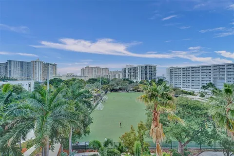 200 178th Dr # 708, Sunny Isles Beach FL 33160